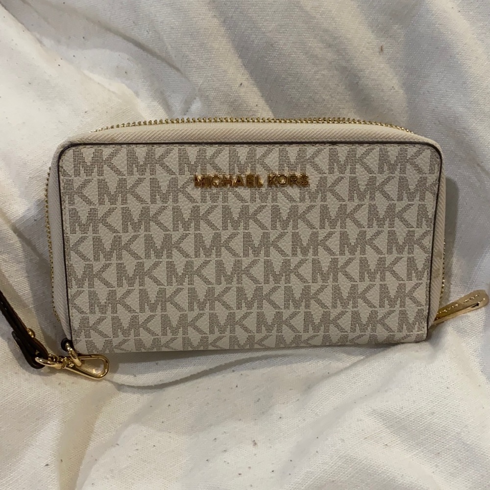 Michael Kors logo wallet/phone holder brand new